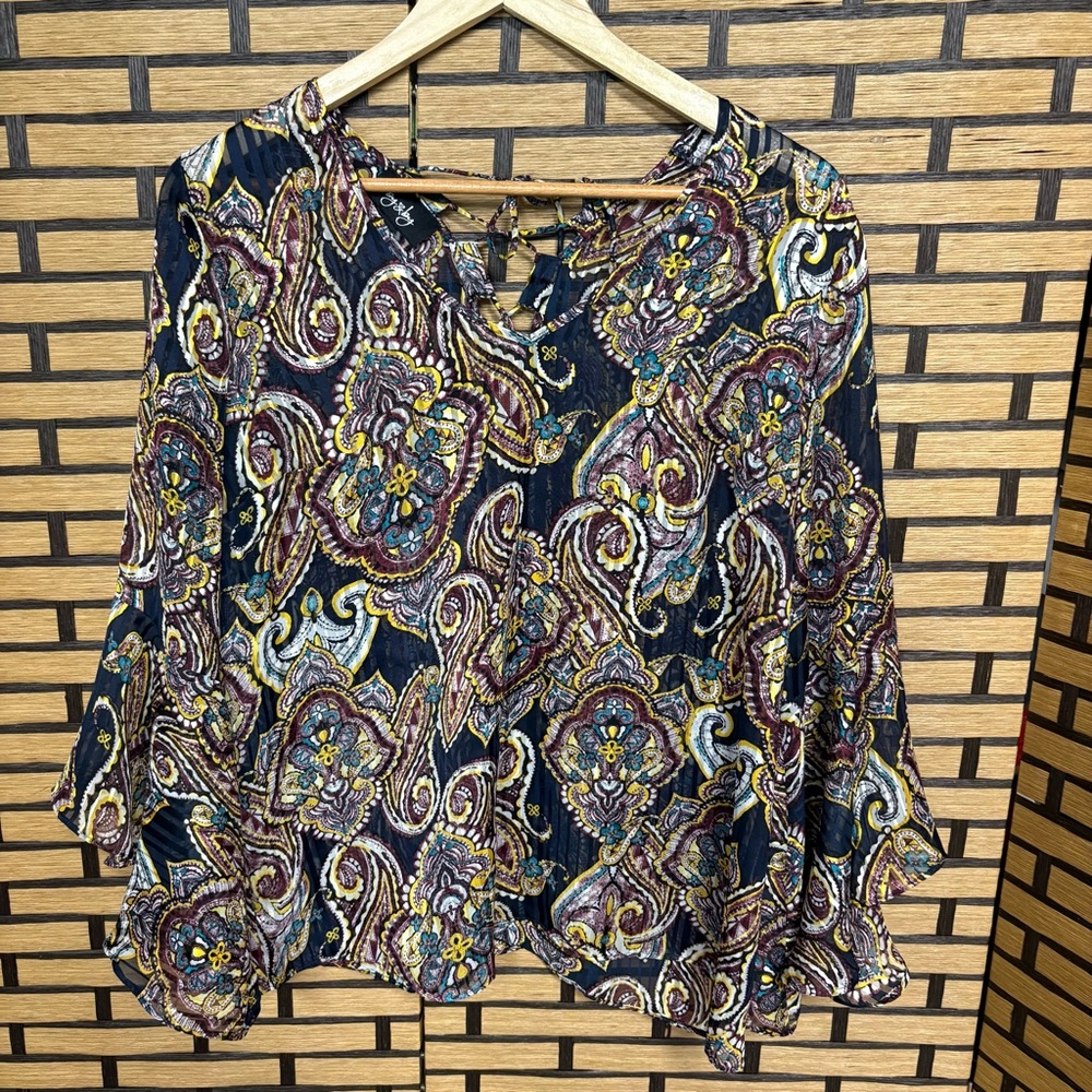 By & By Blue Paisley Blouse Size Large